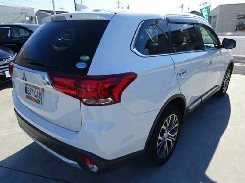 OUTLANDER