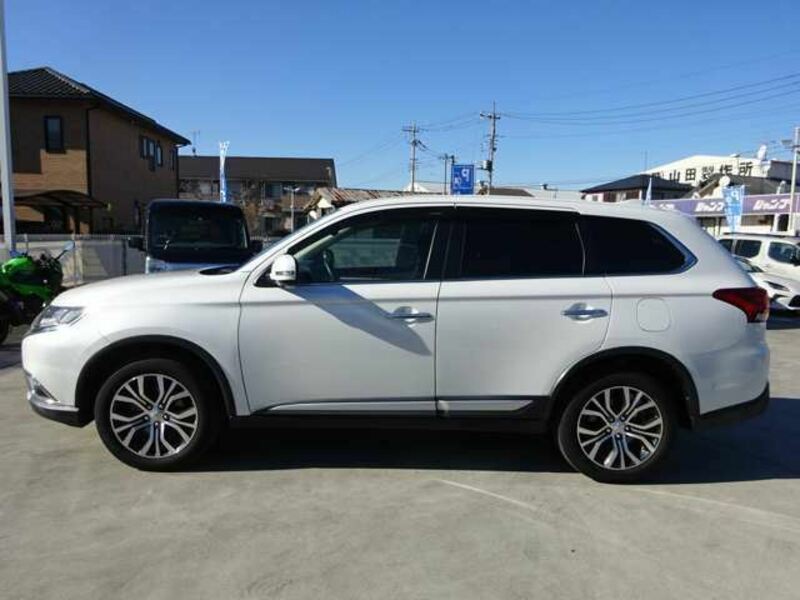 OUTLANDER
