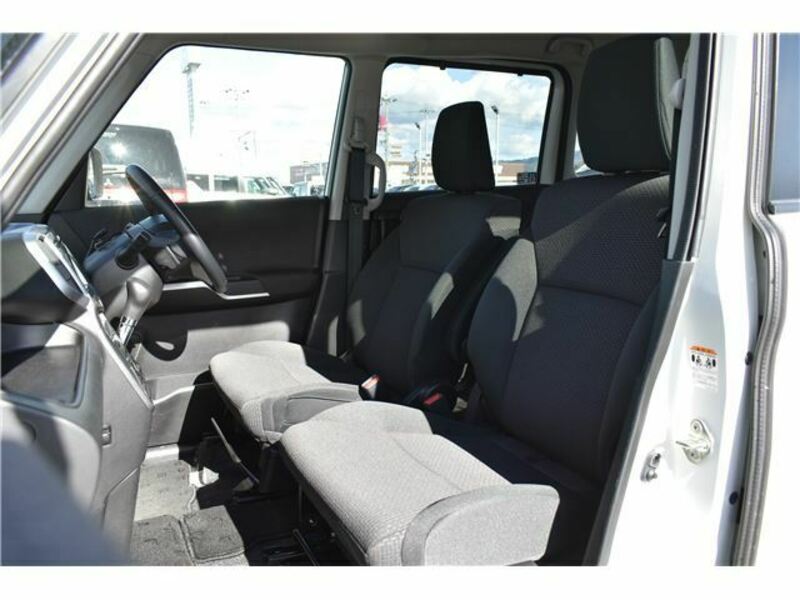 DELICA D2