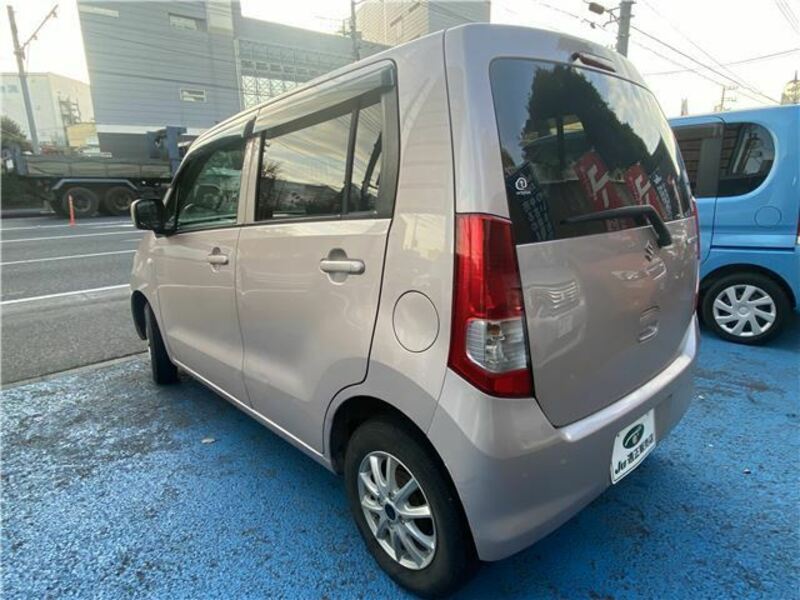 WAGON R