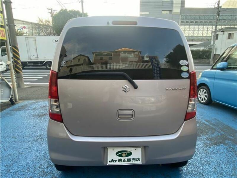 WAGON R