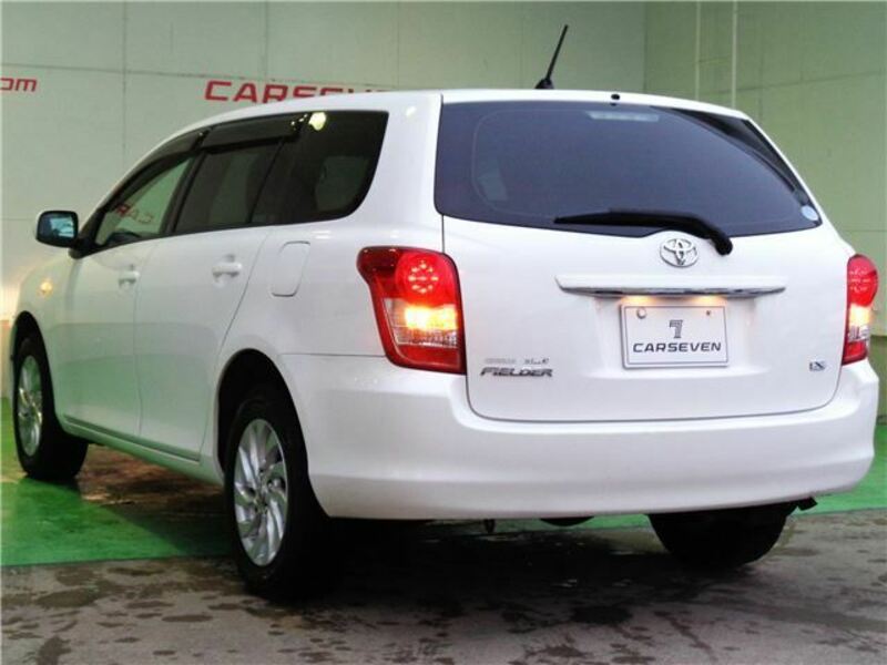 COROLLA FIELDER