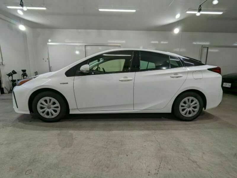 PRIUS-3