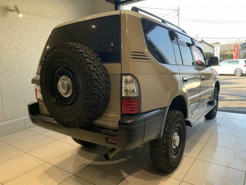 LAND CRUISER PRADO-5