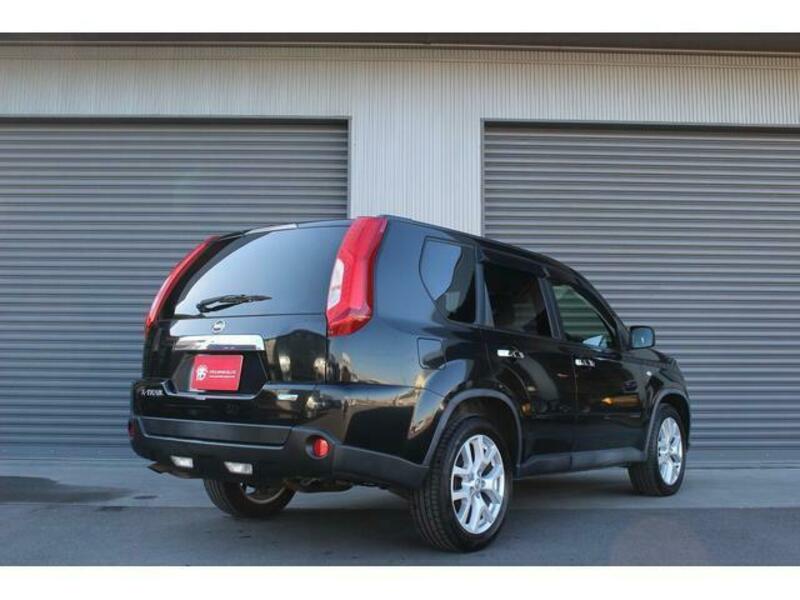 X-TRAIL-2