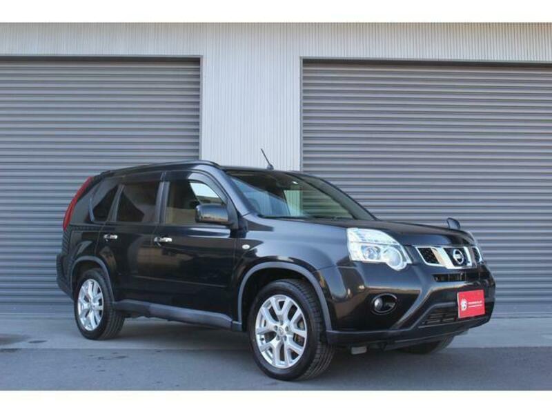 X-TRAIL-1