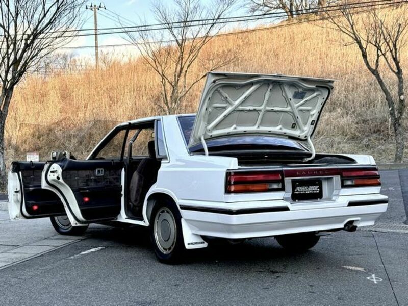 LAUREL