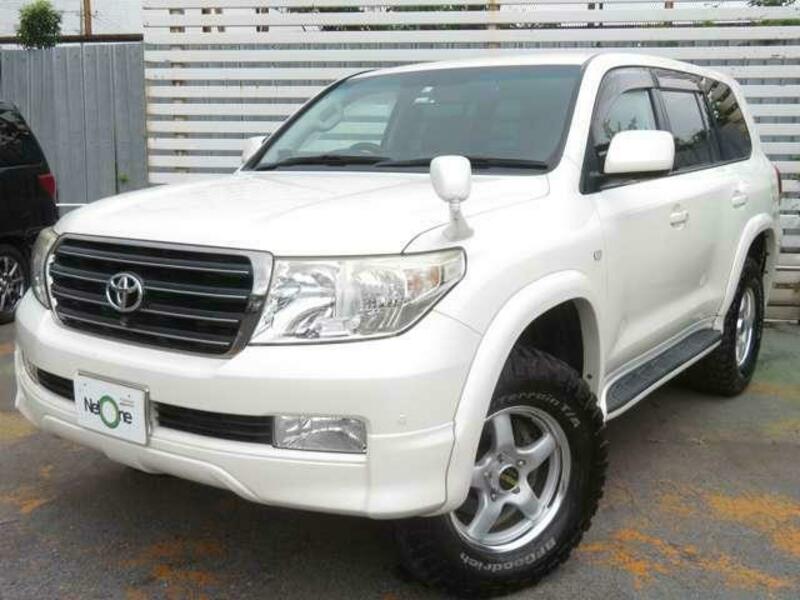 LAND CRUISER