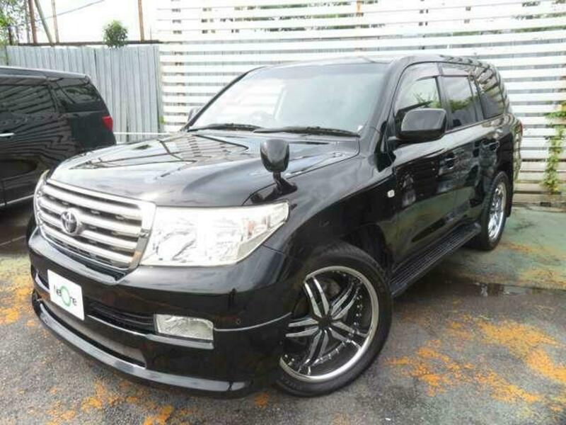 LAND CRUISER