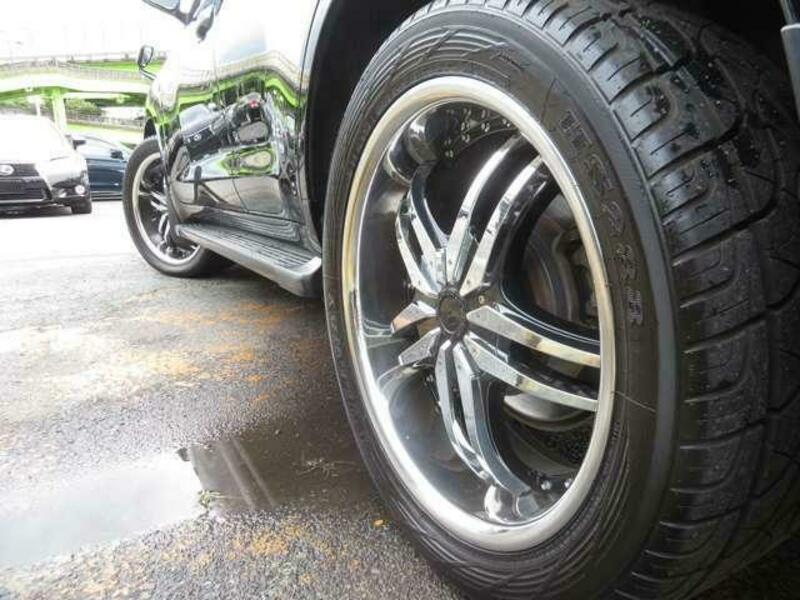 LAND CRUISER