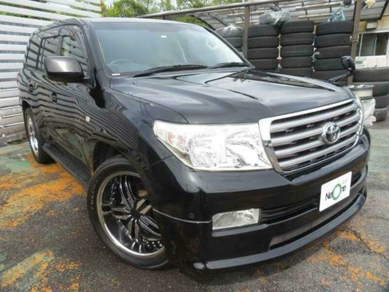LAND CRUISER