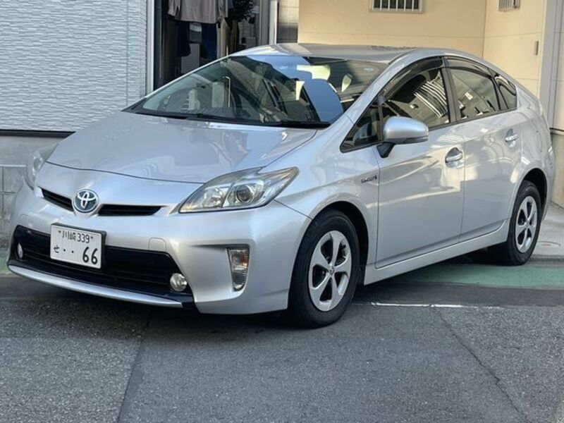 TOYOTA　PRIUS