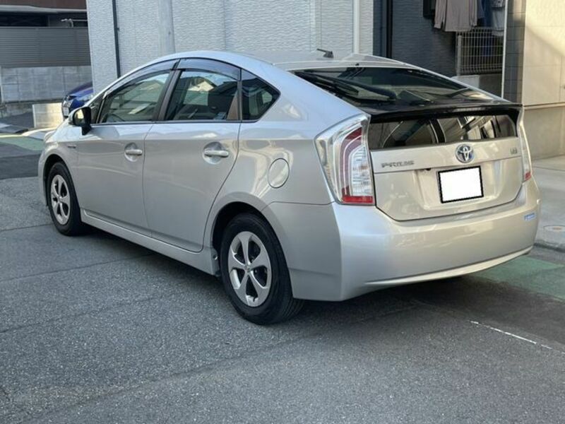 PRIUS-3