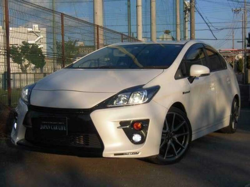 PRIUS-13