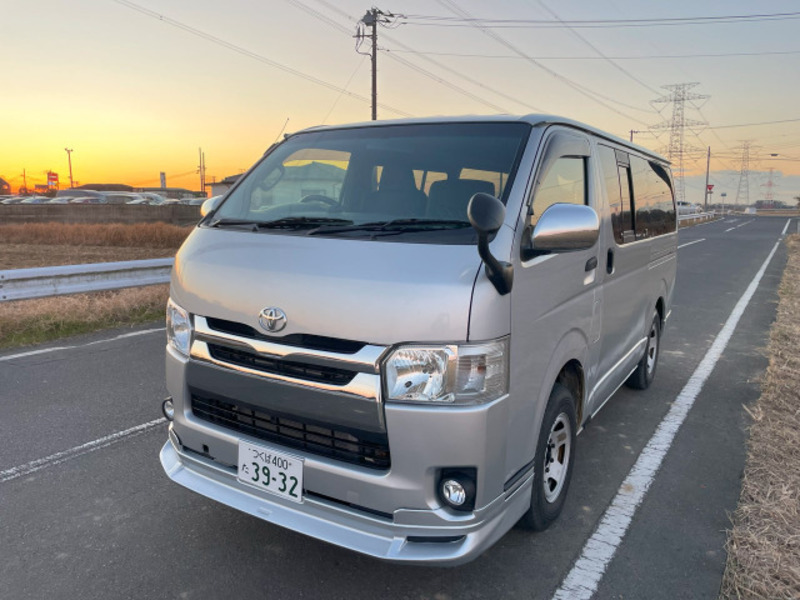 HIACE VAN-9