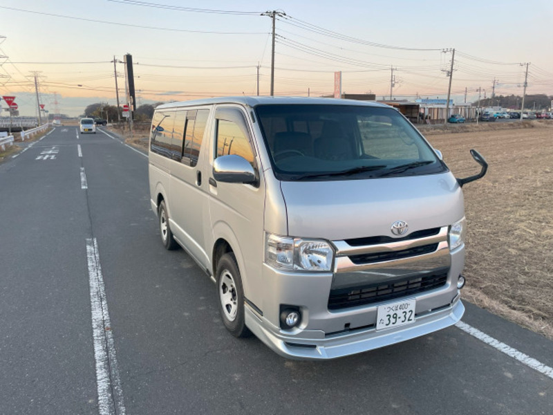 HIACE VAN-7