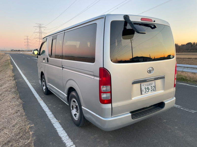 HIACE VAN-18