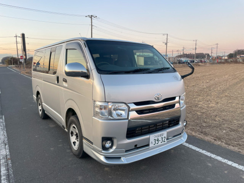 HIACE VAN-17