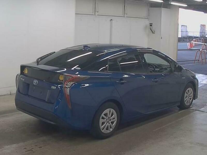 PRIUS-3