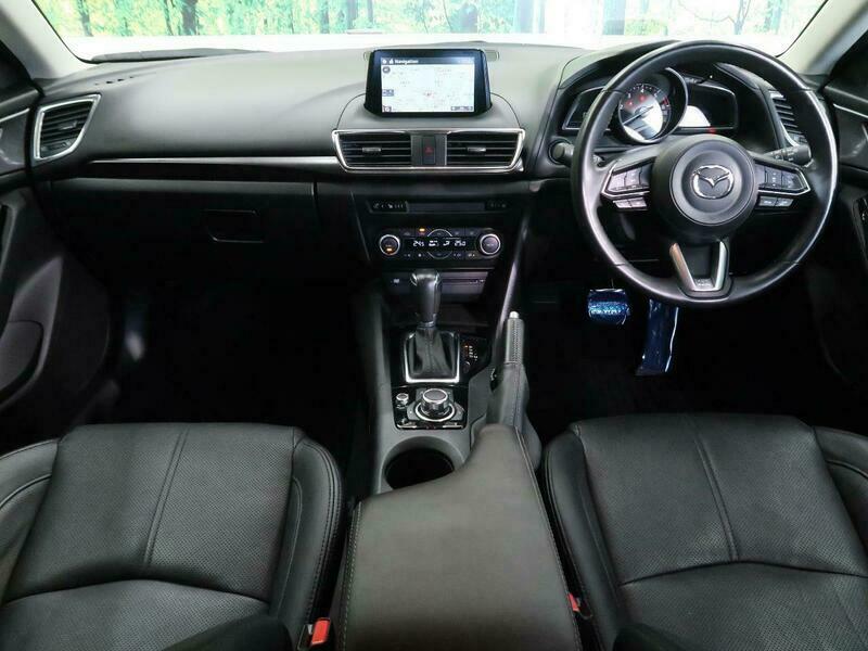 Axela Sport