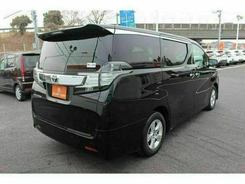 VELLFIRE-7