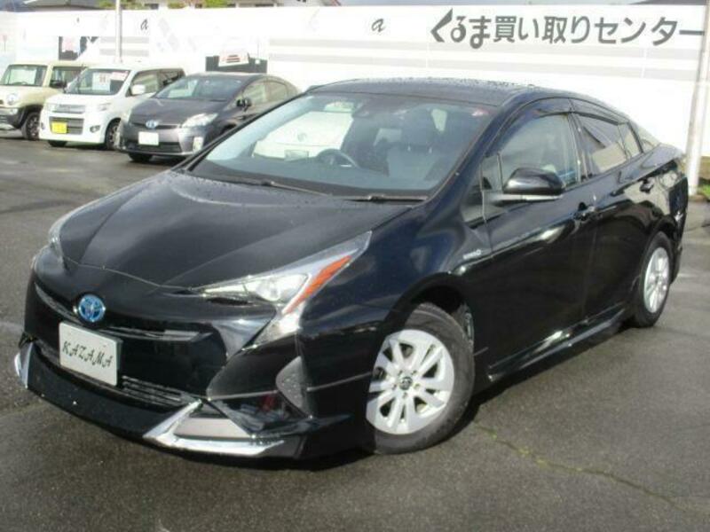 TOYOTA　PRIUS