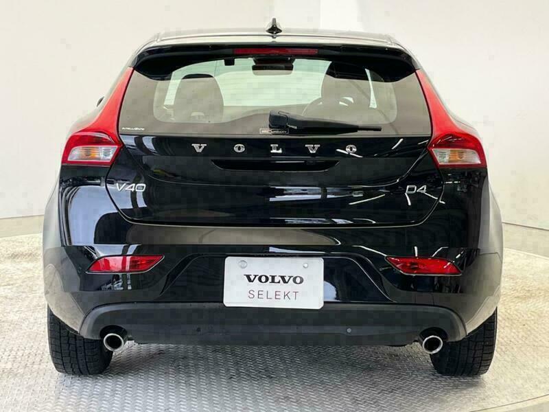 V40-40