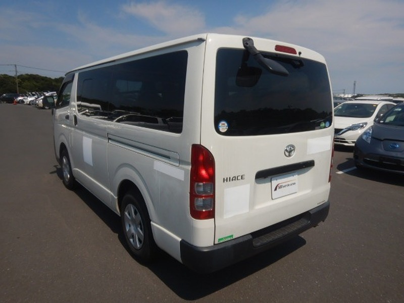 HIACE VAN