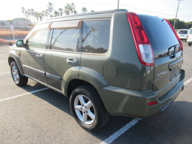 X-TRAIL