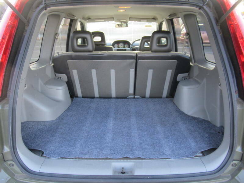 X-TRAIL