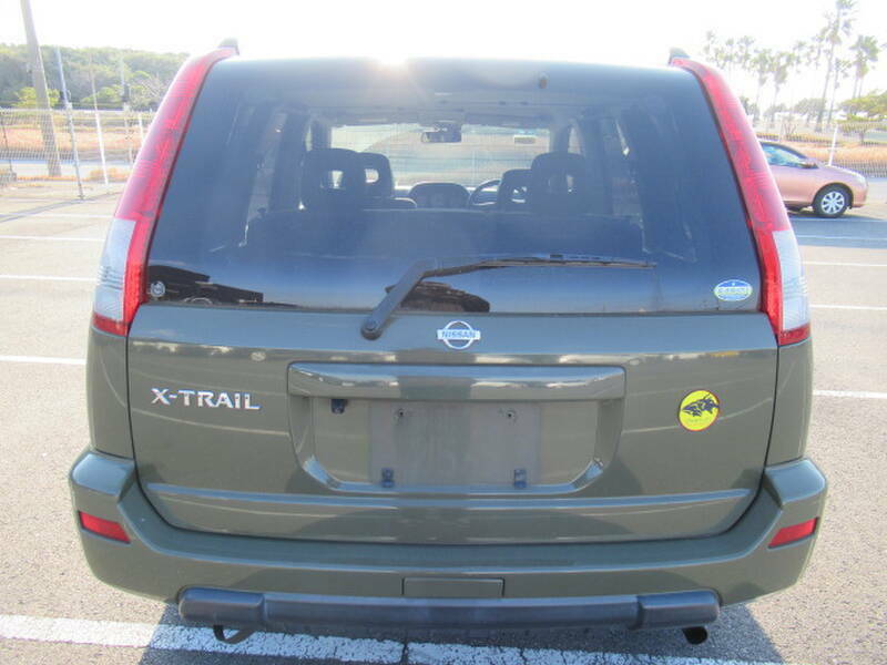 X-TRAIL