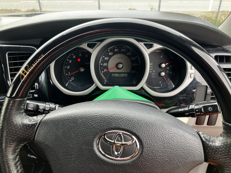 HILUX SURF