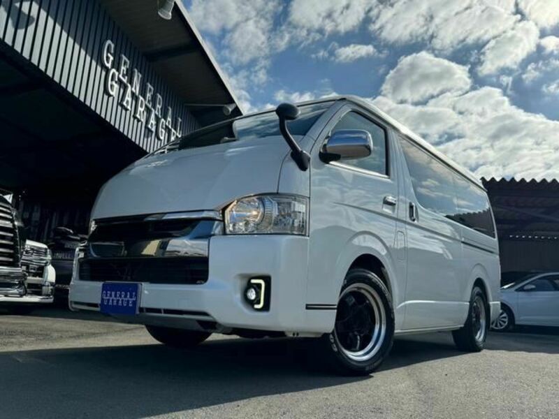 HIACE VAN-6