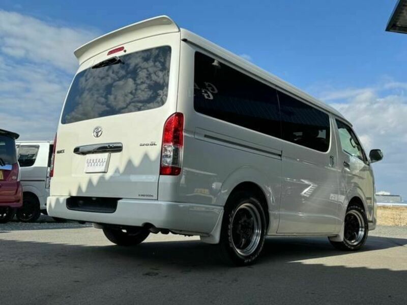 HIACE VAN-12