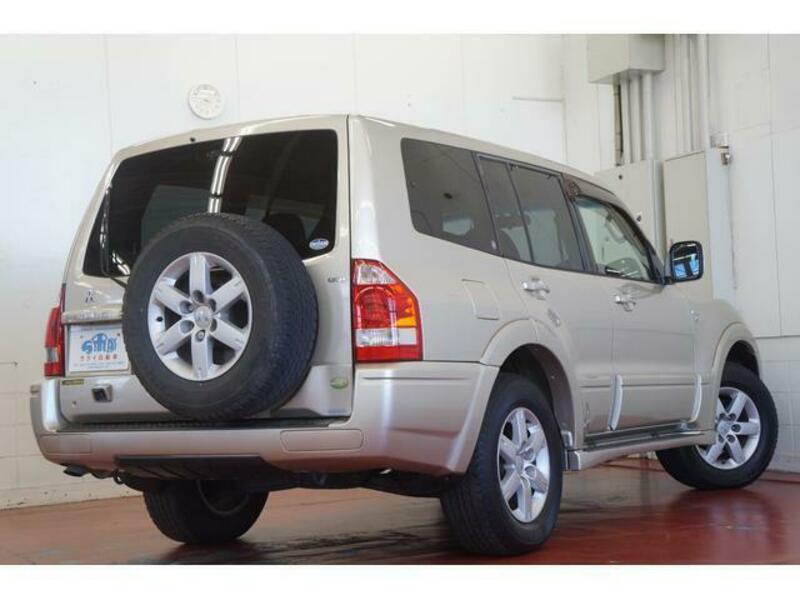 PAJERO-4