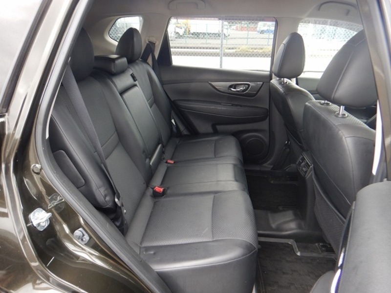 X-TRAIL HYBRID