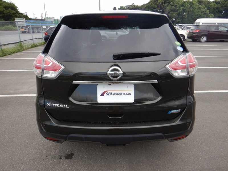 X-TRAIL HYBRID