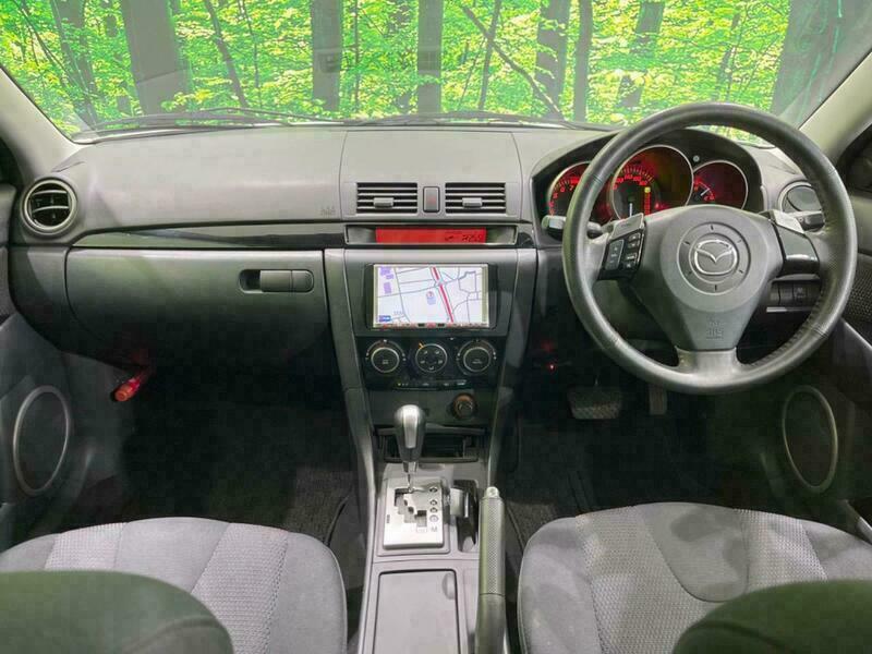 Axela Sport