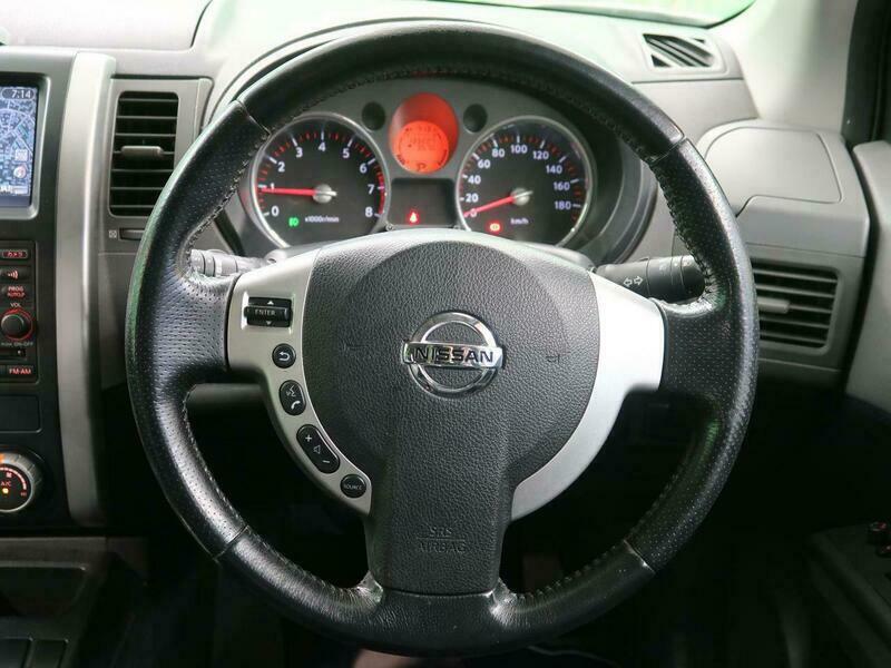 X-TRAIL