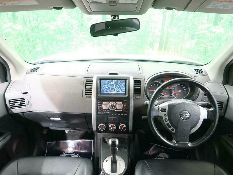 X-TRAIL