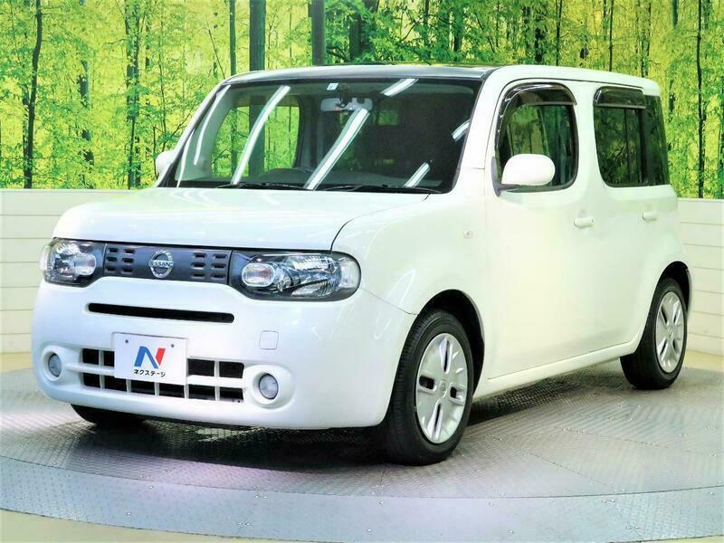 2009 nissan cube white