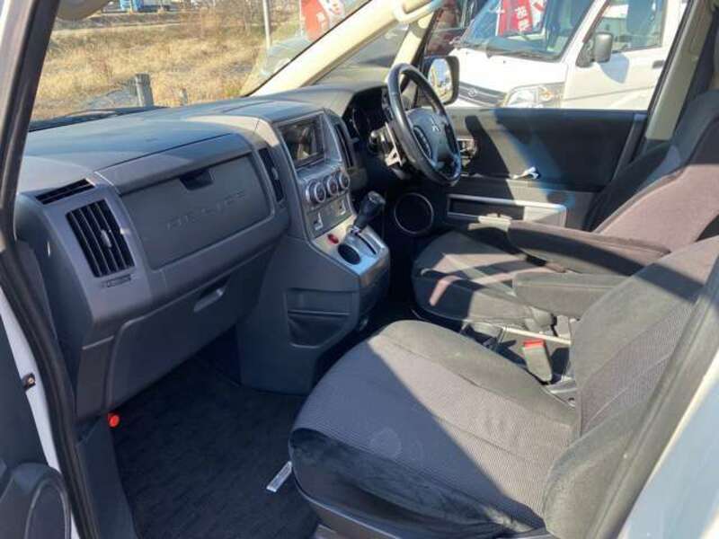 DELICA D5