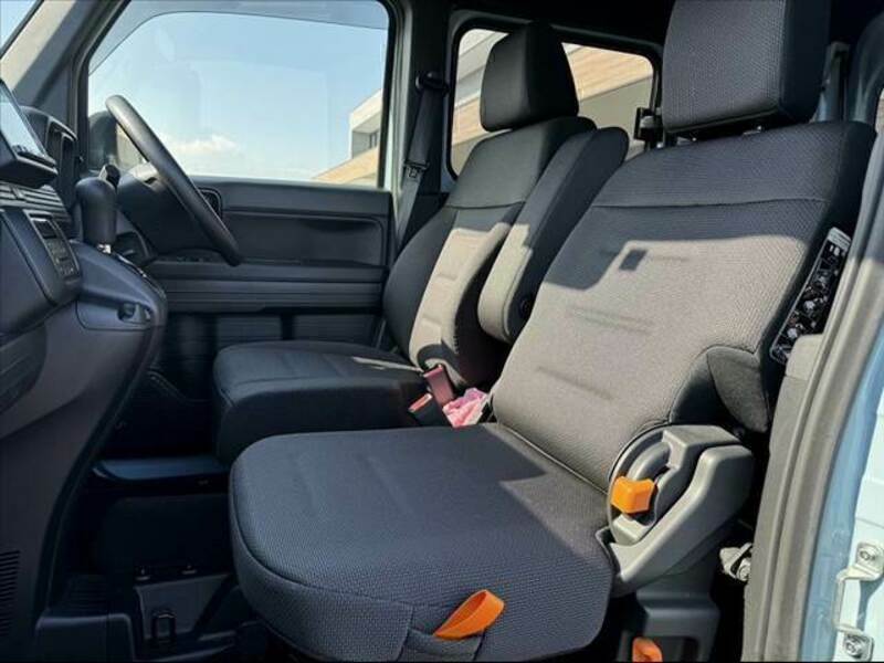 N-VAN