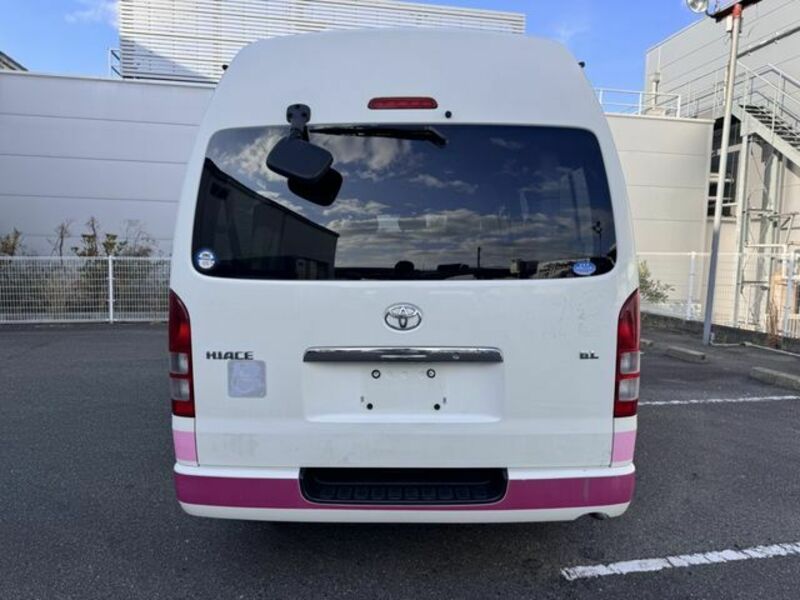 HIACE COMMUTER-5