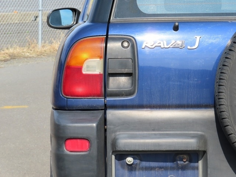 RAV4 J