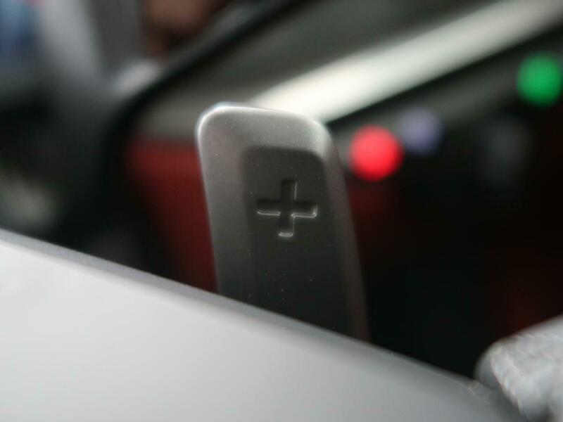 911