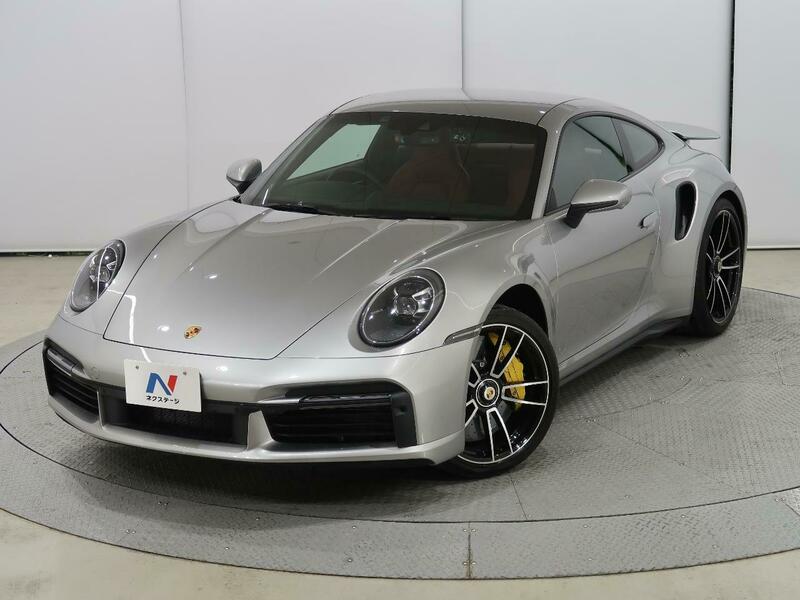 911