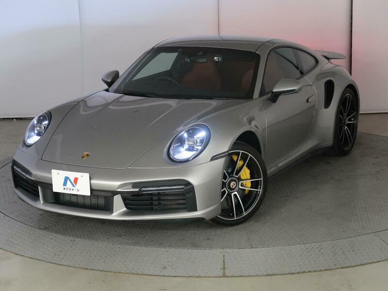 911