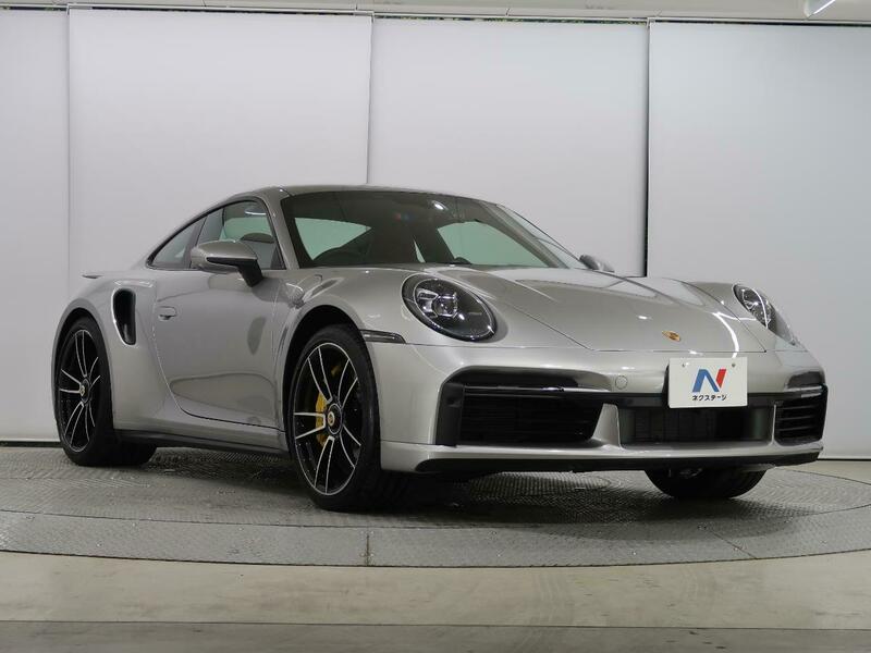911