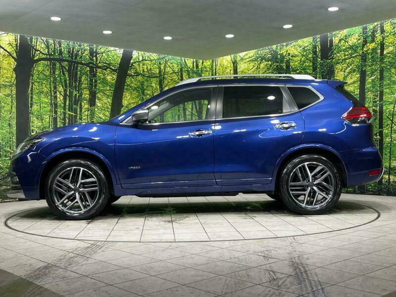 X-TRAIL